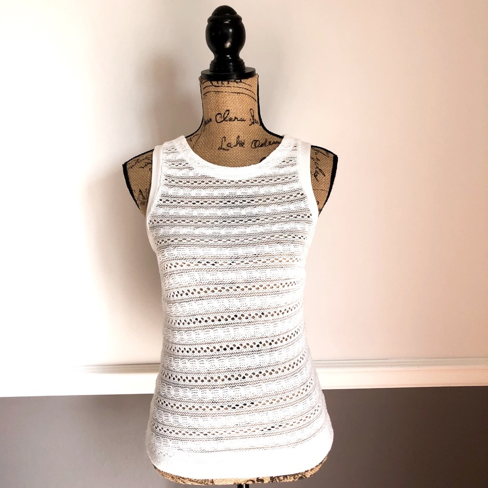 Open Knit Sleeveless Top w. Silk Trim